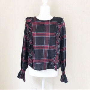🍁Romeo + Juliet Couture Plaid Ruffle Doloman Top